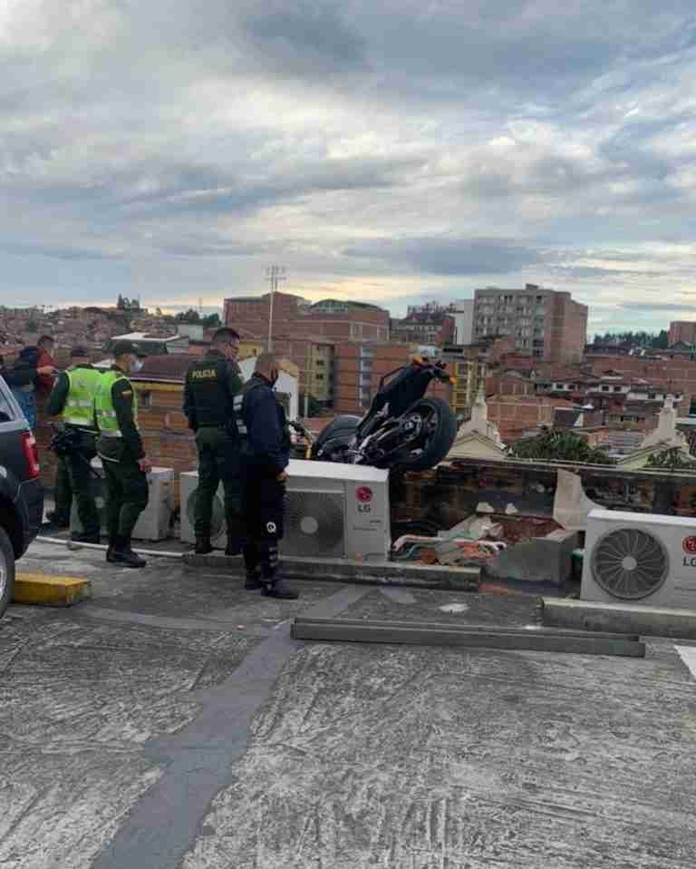 Los vecinos de Rionegro aún siguen atónitos con este accidente.