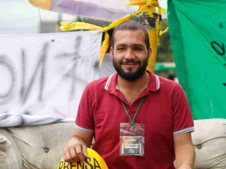 Luto por homicidio de líder estudiantil