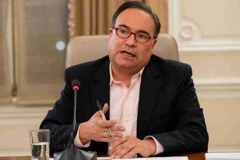 Por polémica, pidió perdón el Embajador de Colombia en España