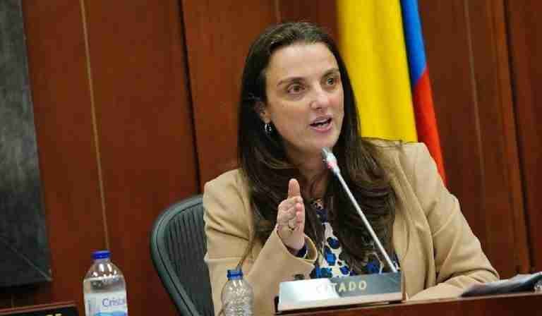 Renuncia de min Tic cerca de ser realidad