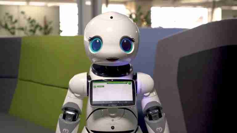 EMA LA NUEVA ROBOT ASESORA DE EPM