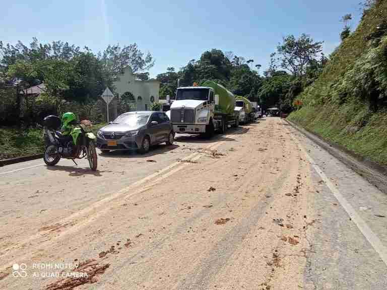 Apertura parcial de la autopista Medellín-Bogotá