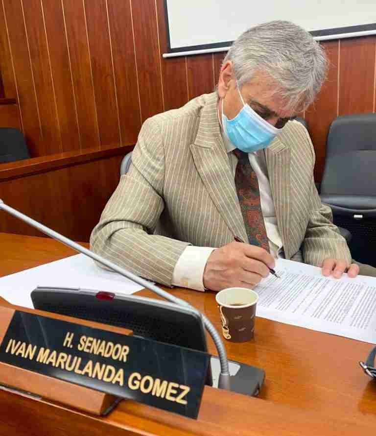 Iván Marulanda renuncia oficialmente a la Alianza Verde