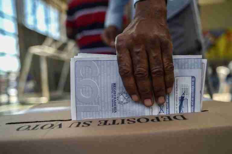 Revocatorias. Cayó el primer mandatario de los procesos actuales