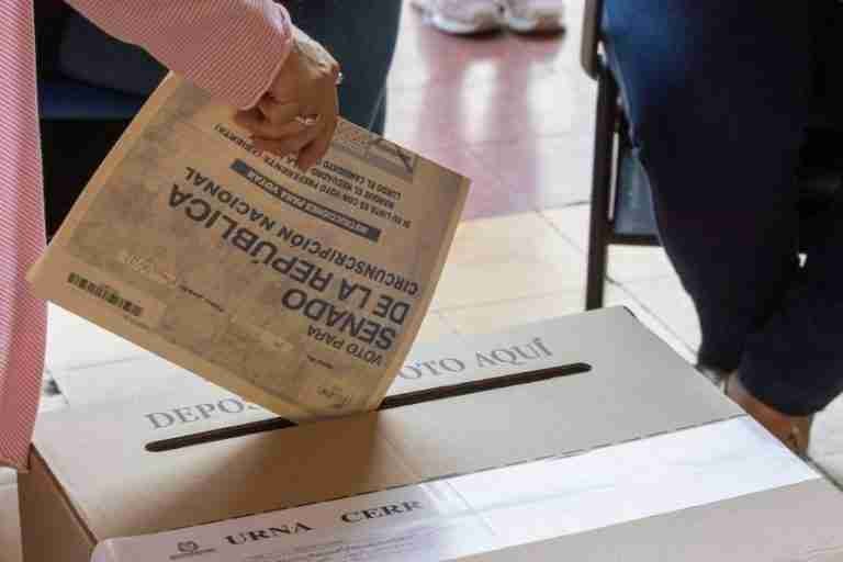 El registrador pide al CNE reconteo total de votos para el Senado