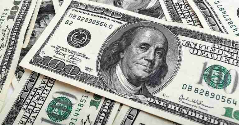 El dólar se negocia hoy por encima de los $3.800