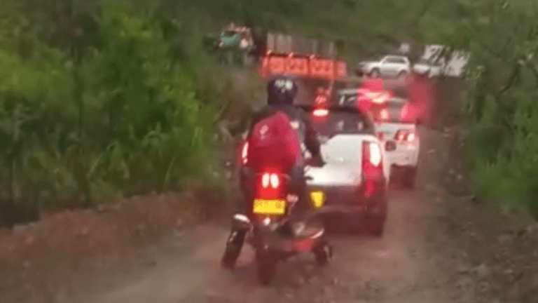 Así quedó una de las vías, en dirección hacia Fredonia, Antioquia