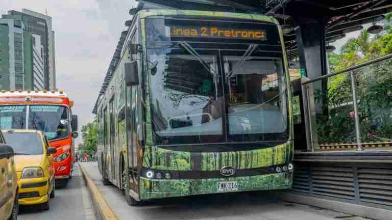 Línea 2 del Metroplús ya cuenta con flota 100% eléctrica