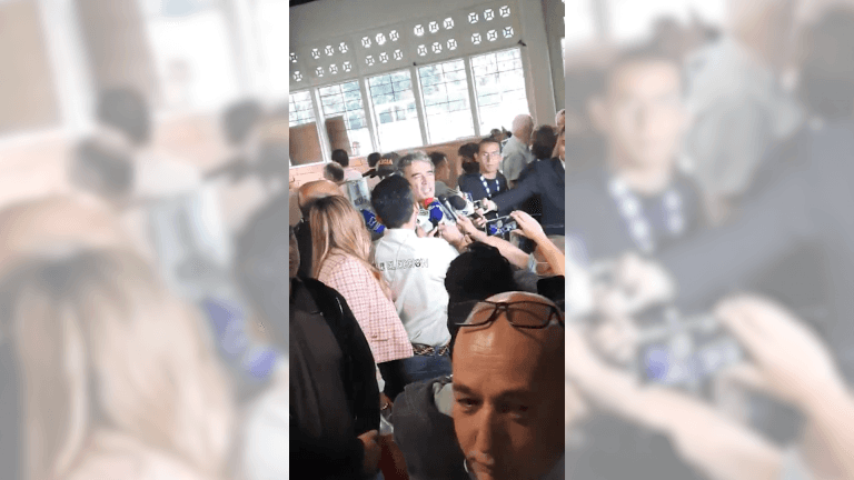 Sergio Fajardo salió abucheado cuando fue a votar