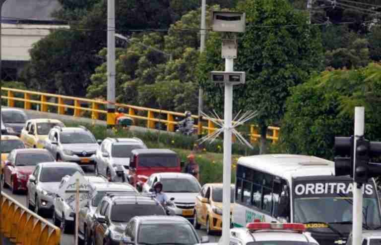 Por caos vial, desde mañana vuelve el pico y placa para carros