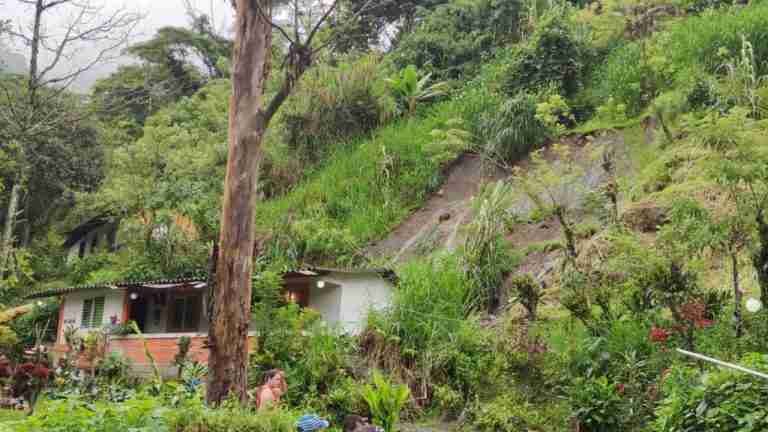 Más de 40 personas fallecidas por eventos asociados a lluvias en Antioquia