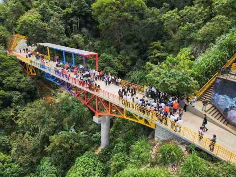 La comuna 1 estrena nuevo puente Centenario tras 9 años de su colapso