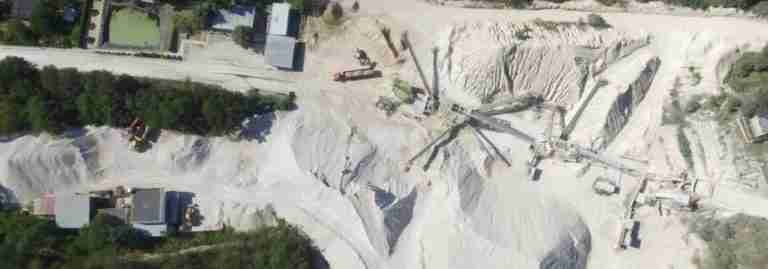 Derrumbe en cantera de Cementos Argos habría dejado una persona muerta y varias atrapadas