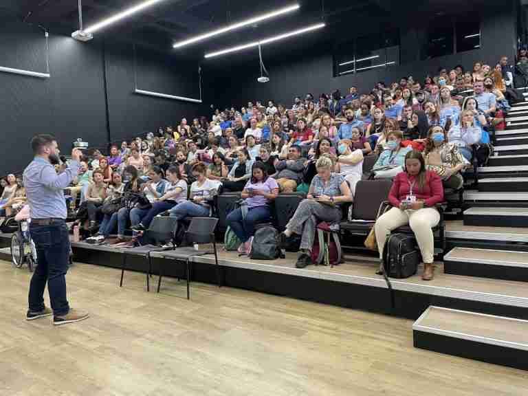 200 psicólogos orientan sobre educación sexual en colegios públicos de Medellín