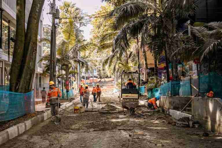 En un 23% avanza renovación del espacio público en el Parque Lleras