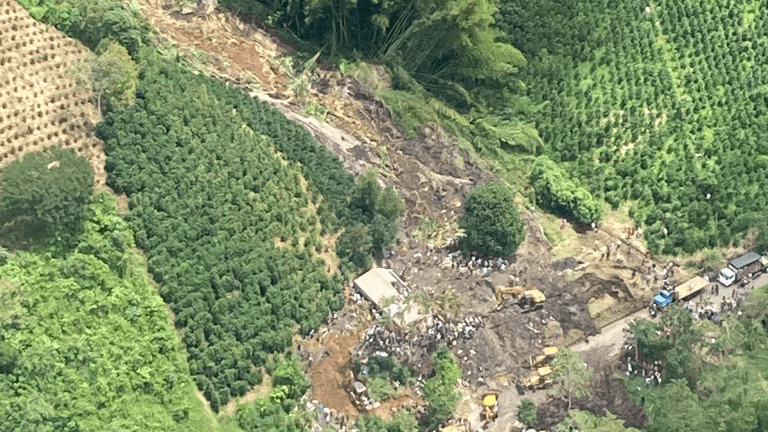 Dos niños muertos tras deslizamiento en escuela rural de Andes, Antioquia