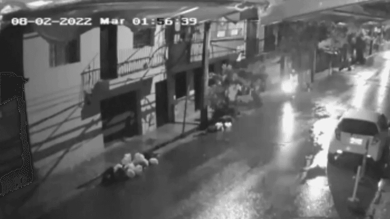 En Bello se robaron esta moto en menos de 10 segundos