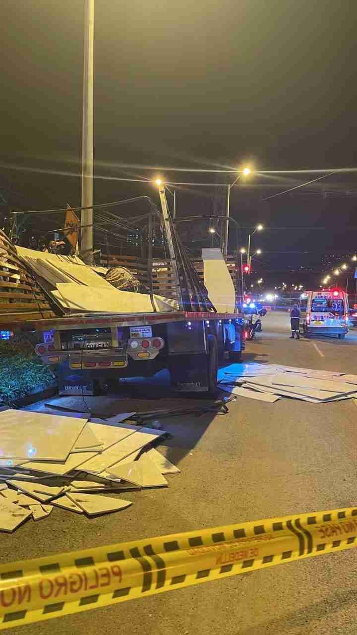 En Bello un hombre murió tras caerle varias placas de mármol encima