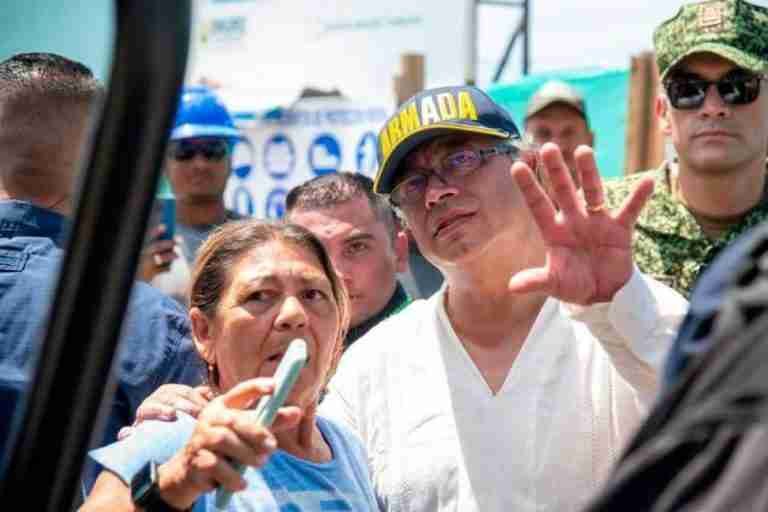 El presidente Gustavo Petro denunció altos costos en reconstrucción de viviendas en Providencia