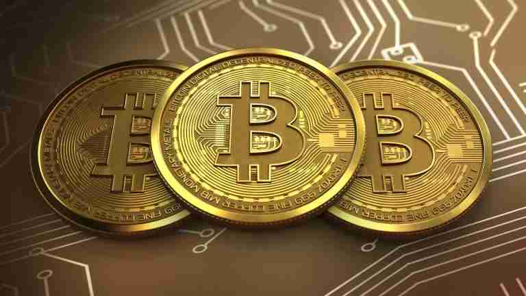 Bitcoin continúa a la baja