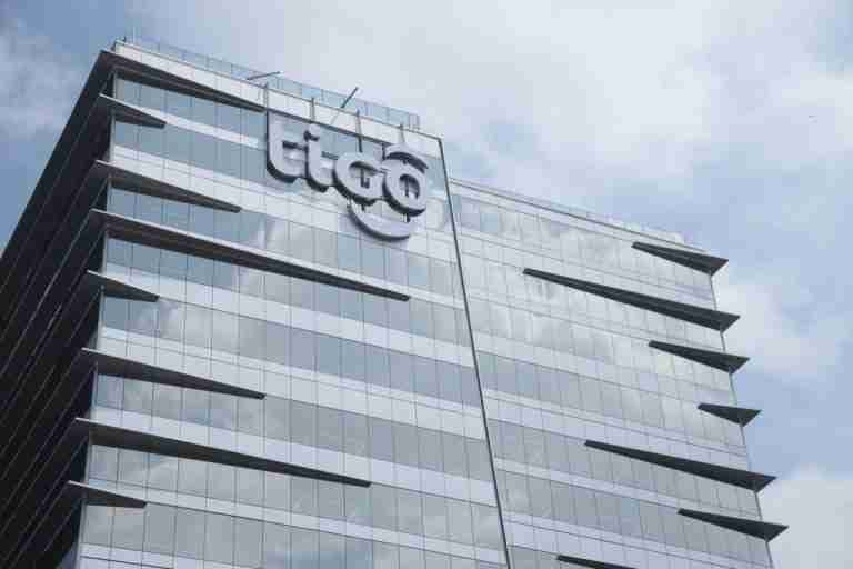 Las condiciones de los concejales del Centro Democrático para la venta de TIGO UNE