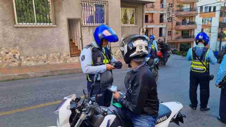 ¿Solución a las agresiones? Hasta 8 años de cárcel para agresores de agentes de tránsito