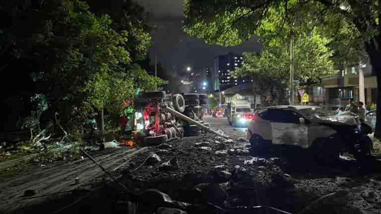 4 personas murieron en accidente de tránsito en el barrio Los Colores de Medellín