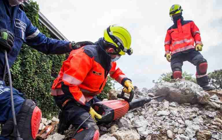 Medellín se prepara con grupo especializado de rescate en estructuras colapsadas