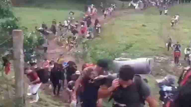 Cientos de migrantes venezolanos cruzan el Darién rumbo a los Estados Unidos