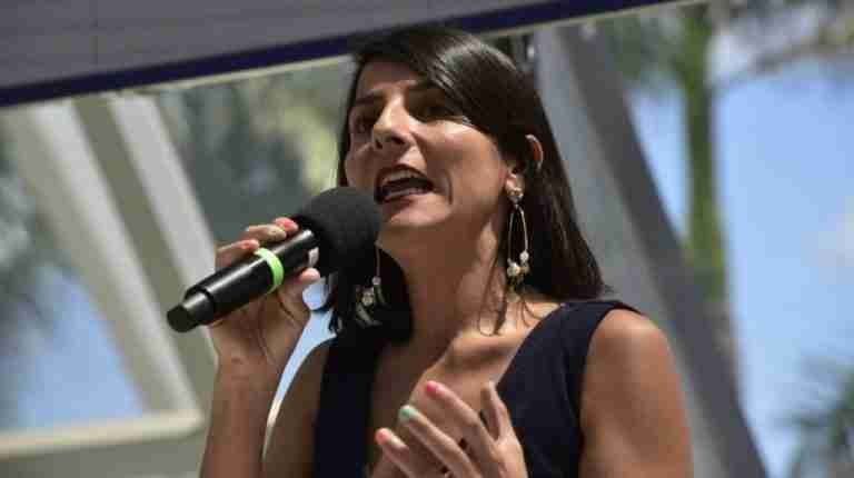 MinMinas anunció renegociación de 900 contratos para bajar tarifas de energía