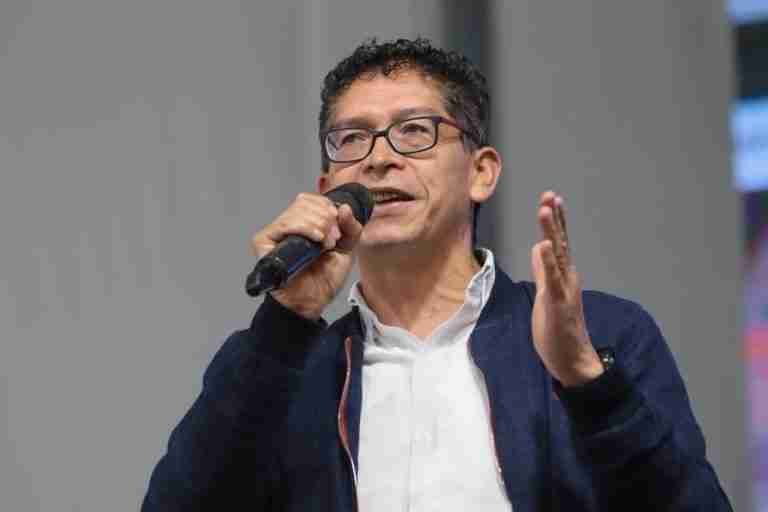 Abren investigación contra gobernador de Boyacá