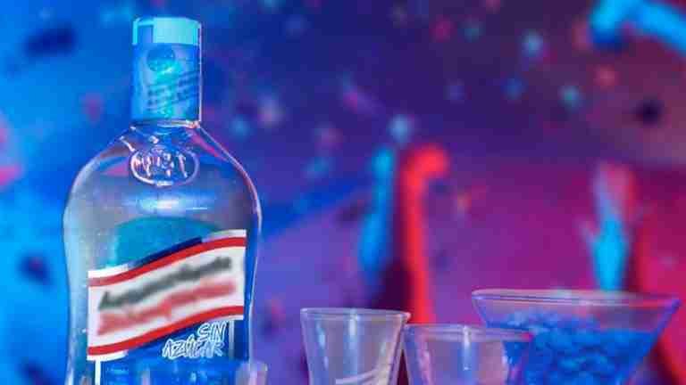 Pese a huelga de empleados de la FLA, sí habrá licor para diciembre