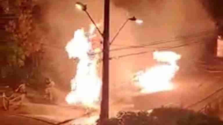 Emergencia por incendio en las redes de gas de la Aurora