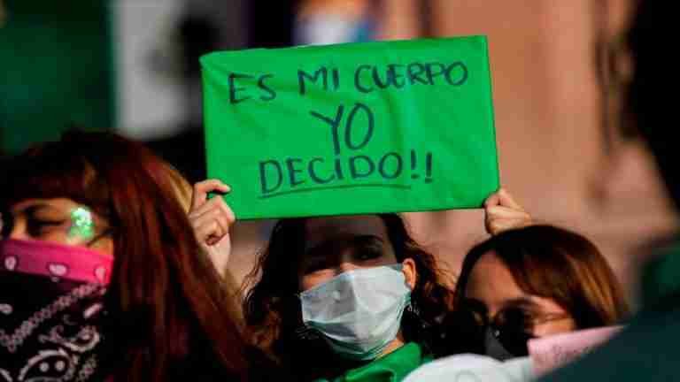 Menores de 14 años podrán abortar sin autorización de sus padres