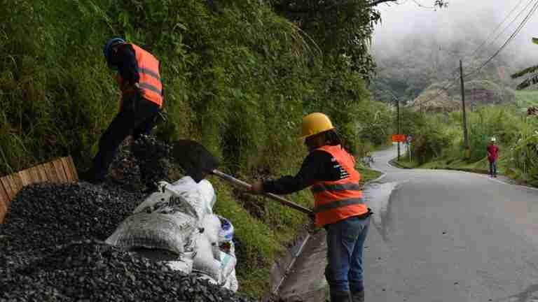 La Alcaldía de Medellín destinará 5.000 millones de pesos para rehabilitar la vía del corregimiento San Sebastián de Palmitas