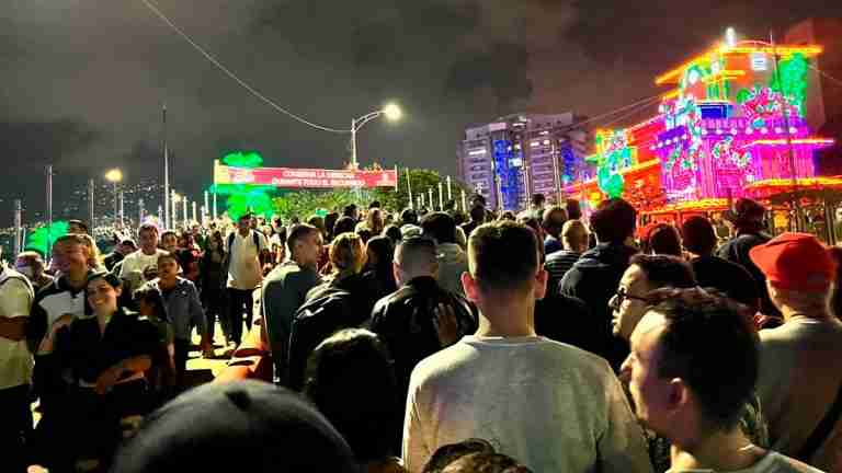 Más de 4 millones de personas han visitado el alumbrado navideño en Medellín