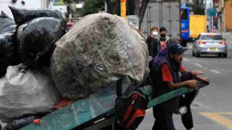 Los recicladores manifiestan que los tienen en el olvido