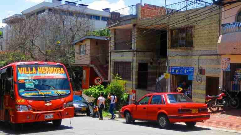 Autoridades investigan el ingreso de un menor a la clínica con una fractura de cráneo