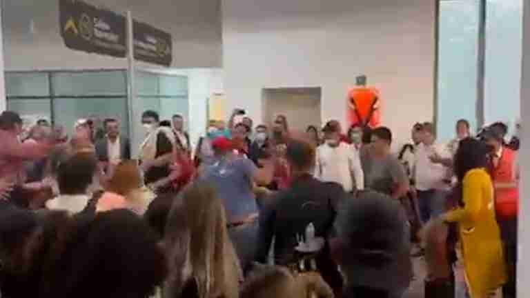 Caos en el Aeropuerto Ernesto Cortizos por cancelación de vuelos