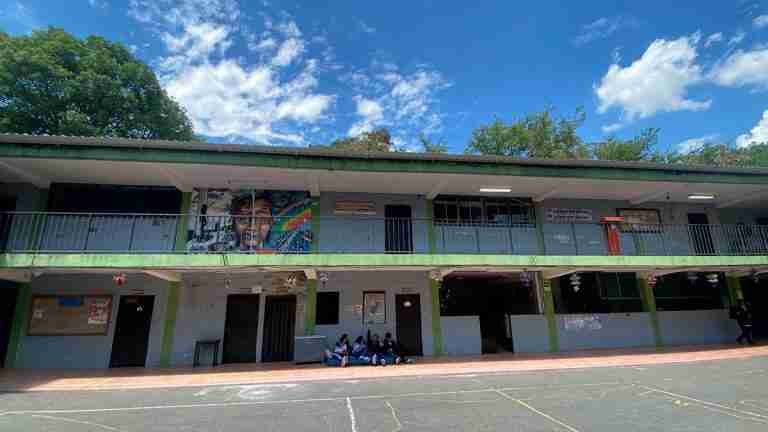 Hoy inician obras de mantenimiento en los colegios de Medellín