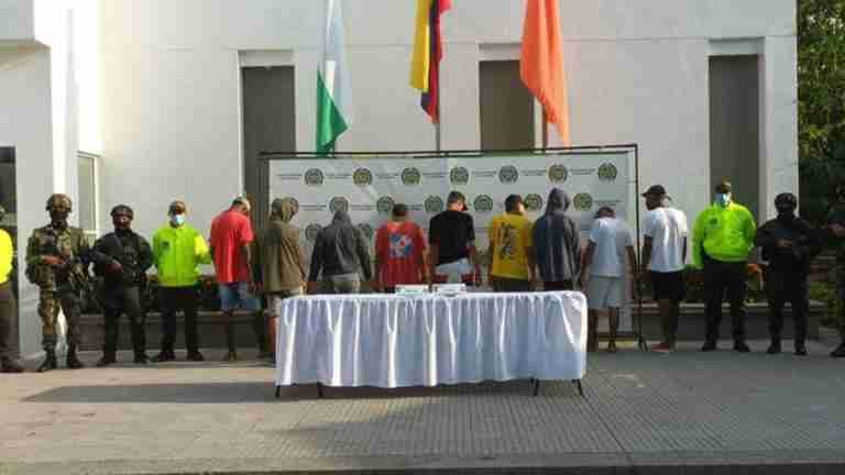 Capturaron a 9 presuntos integrantes de ‘Los del Bosque’