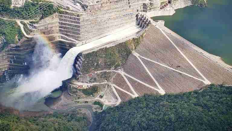 Desaparecidas se encuentran tres personas que cayeron al embalse de Hidroituango