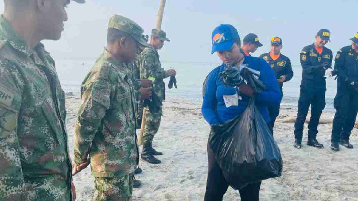 Recogieron 2 toneladas de basura en playas de Necoclí