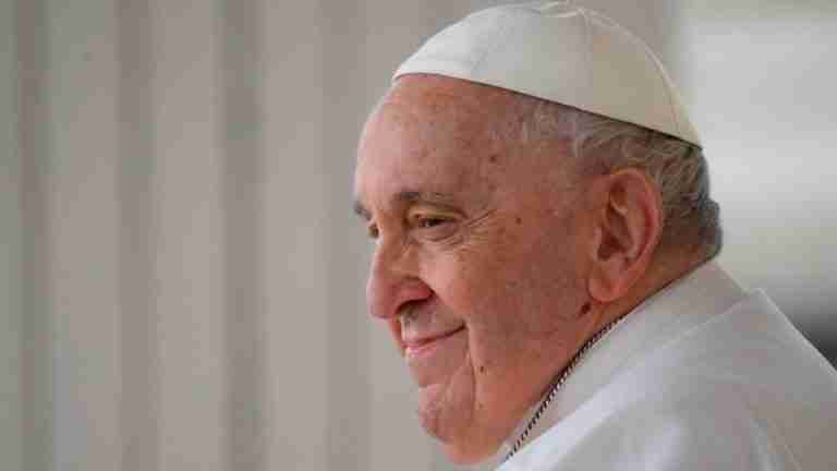 Presidente le escribe al papa Francisco: “Ojalá ese tiempo ayude a la humanidad a luchar contra la causa de la crisis climática”