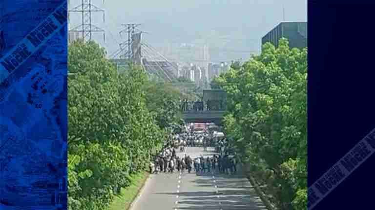 A esta hora, por movilización ciudadana, está parado el tráfico en la Regional