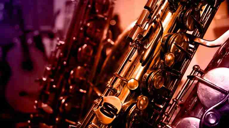 La música como medio de expresión en La Cofradía