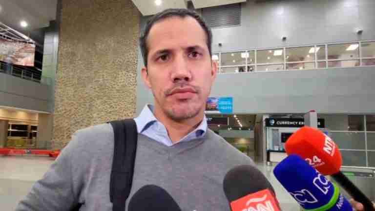 Guaidó dice que lo expulsaron de Colombia; Cancillería lo niega. ¿Quién tiene la razón?