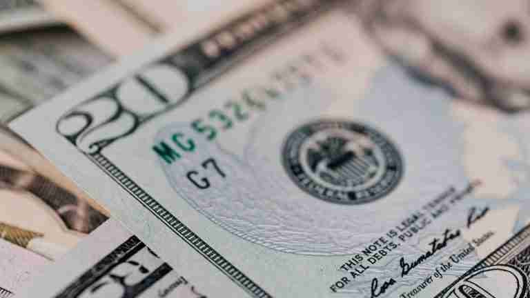 Dólar hoy con tendencia a la baja