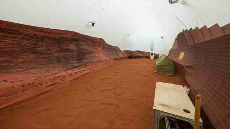 NASA crea un hábitat para simular la vida en Marte y ya tienen tripulación