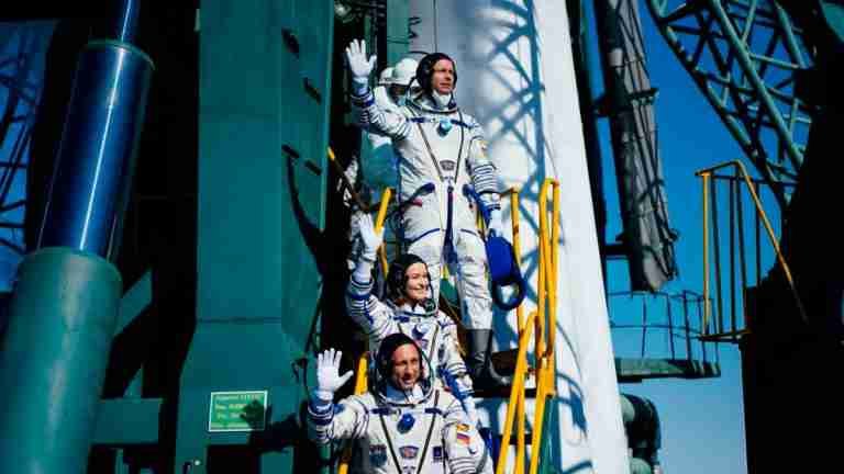 Rusia estrena en salas de cine la primera película grabada en el espacio